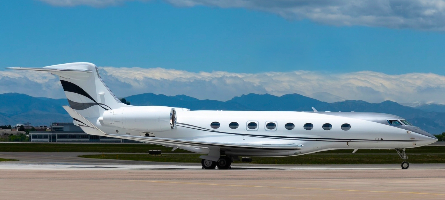 G650ER on the ramp